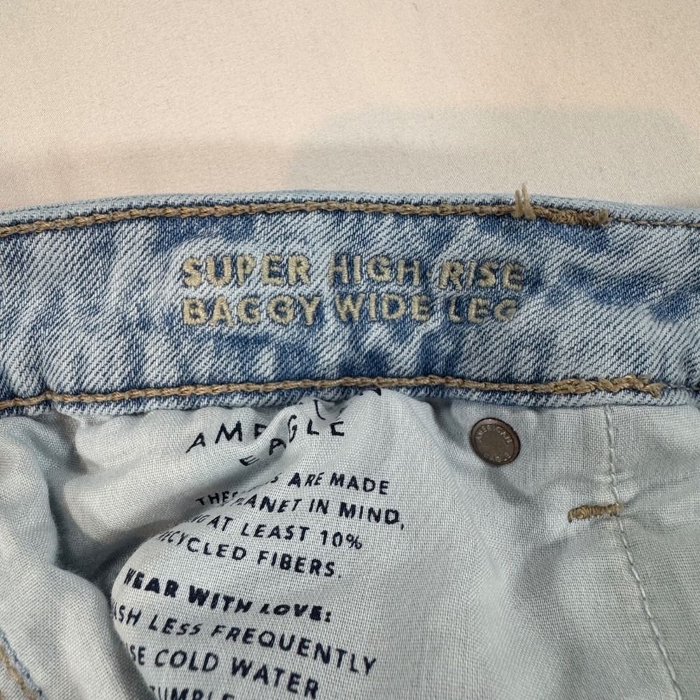 Y2K American Eagle Super High Rise Baggy Wide Leg Jeans Light Wash Size 12 Boho - Picture 3 of 8